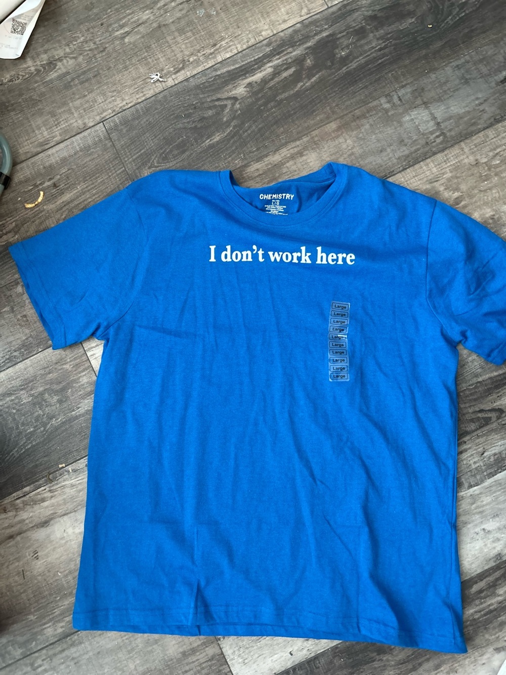 Chemistry Men’s Royal Blue Graphic Tee with 'I Don't Work Here' Text XL